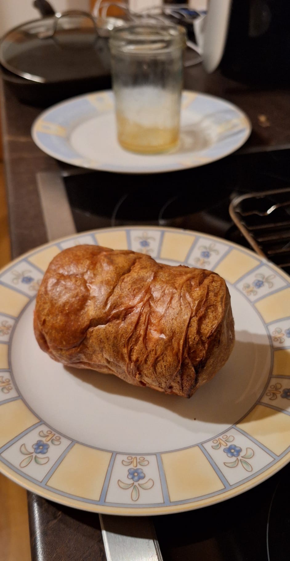 endlich fertig: Schön knusprig und rotbraun gebacken auf den Teller